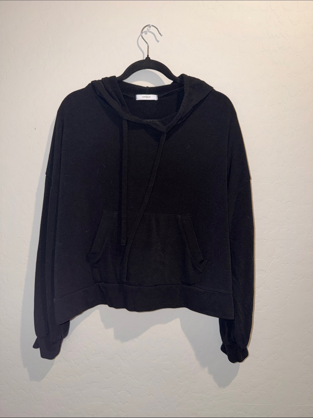 Wilfred Black Relaxed Cropped Hoodie with Kangaroo Pocket